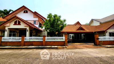 Houses for sale Chiang Mai Provincial Land Transport Office : 6-BR House in Nong Khwai (ID 1143040)