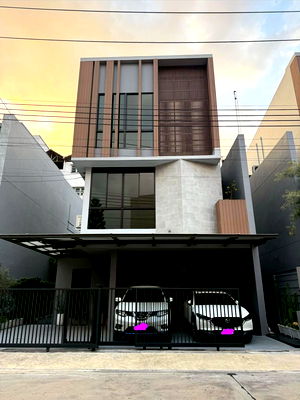 เช่าบ้านเดี่ยว เขตบางแค : ให้เช่าบ้านเดี่ยวหรู สไตล์โมเดิร์น บ้านใหญ่ 300 ตร.ม. เดินไปเดอะมอล์บางแคได้    “โครงการ THAWEE เพชรเกษม-กาญจนาภิเษก”  