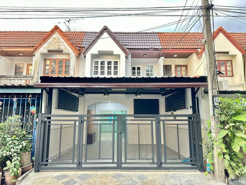 ขายทาวน์โฮม : บ้านสวย ตรงข้ามสวน ติด MRT คลองบางไผ่ หมู่บ้านบัวทอง 2 ทาวน์เฮ้าส์ 3 ห้องนอน ใกล้เซ็นทรัล เวสเกต