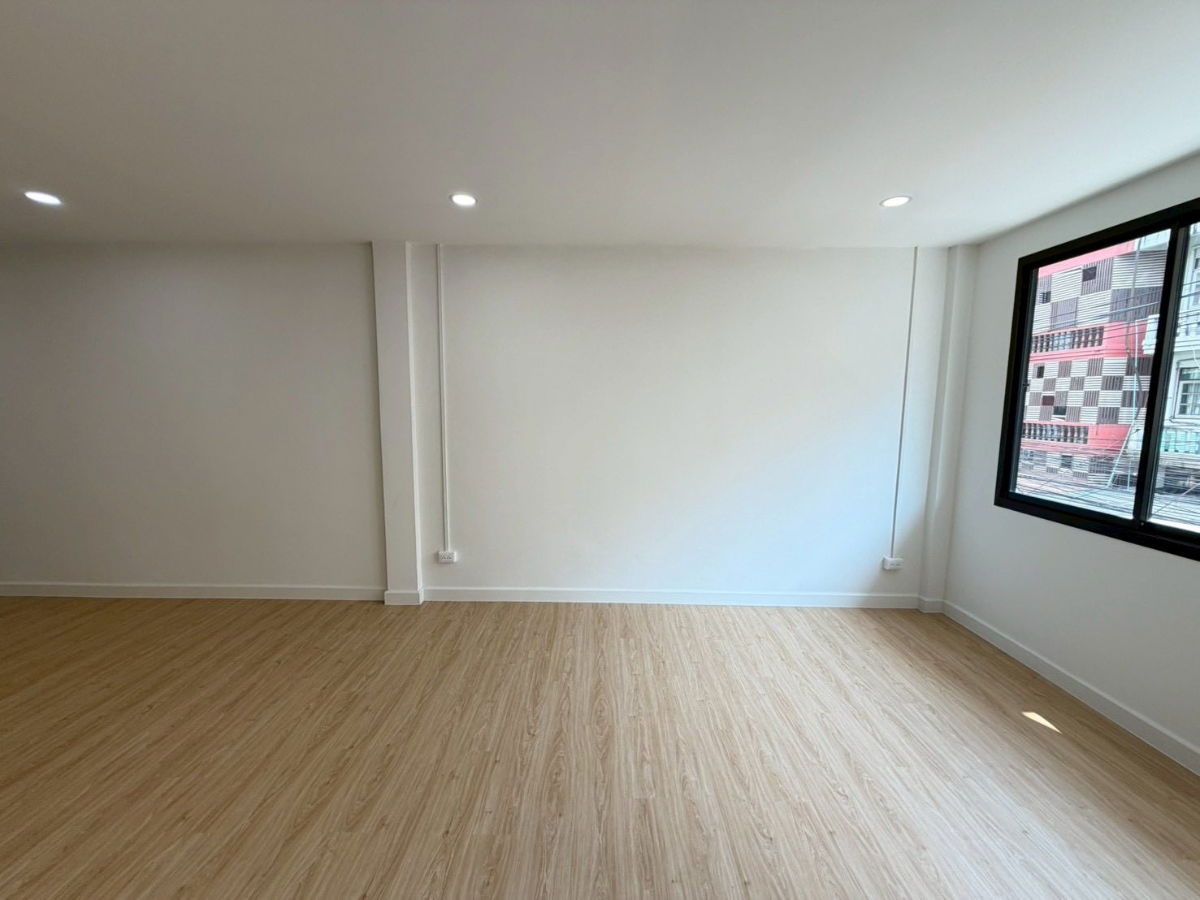 รูป ขาย อาคารพาณิชย์ 16 ตร.ว. สุขสวัสดิ์ 78 ซอยวัดชังเรือง - รูปที่ 10/38