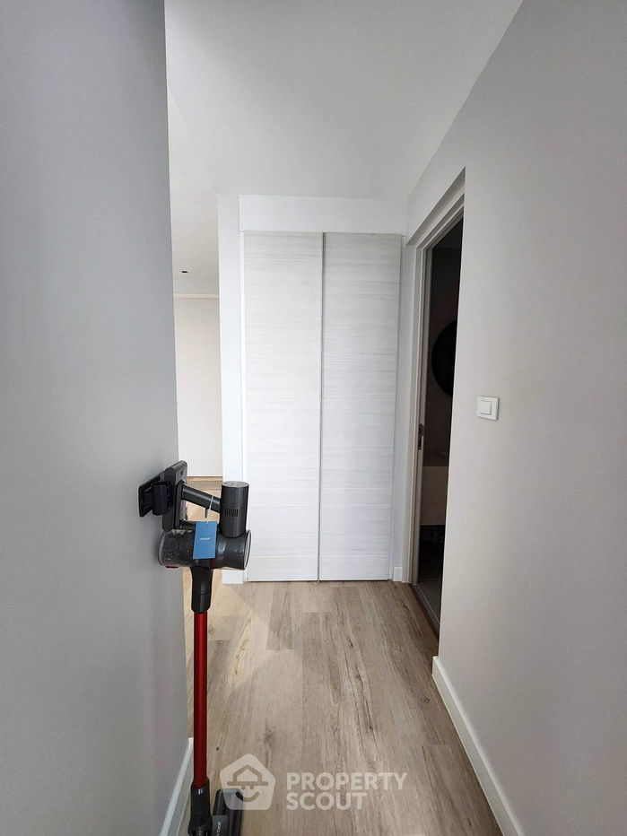 รูป คอนโด 2-ห้องนอน ที่ เดอะ รูม สาทร-ตากสิน ใกล้ BTS โพธิ์นิมิตร (ID 2530815) - รูปที่ 8/28