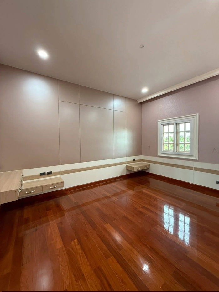 รูป ขาย คฤหาสน์หรู สไตล์โคโลเนียล พร้อมสระว่ายน้ำ แจ้งวัฒนะ 14 - รูปที่ 15/17