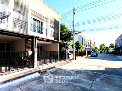 Townhouses for sale Bang Khae : 3-BR Townhouse in Lak Song (ID 2524210)