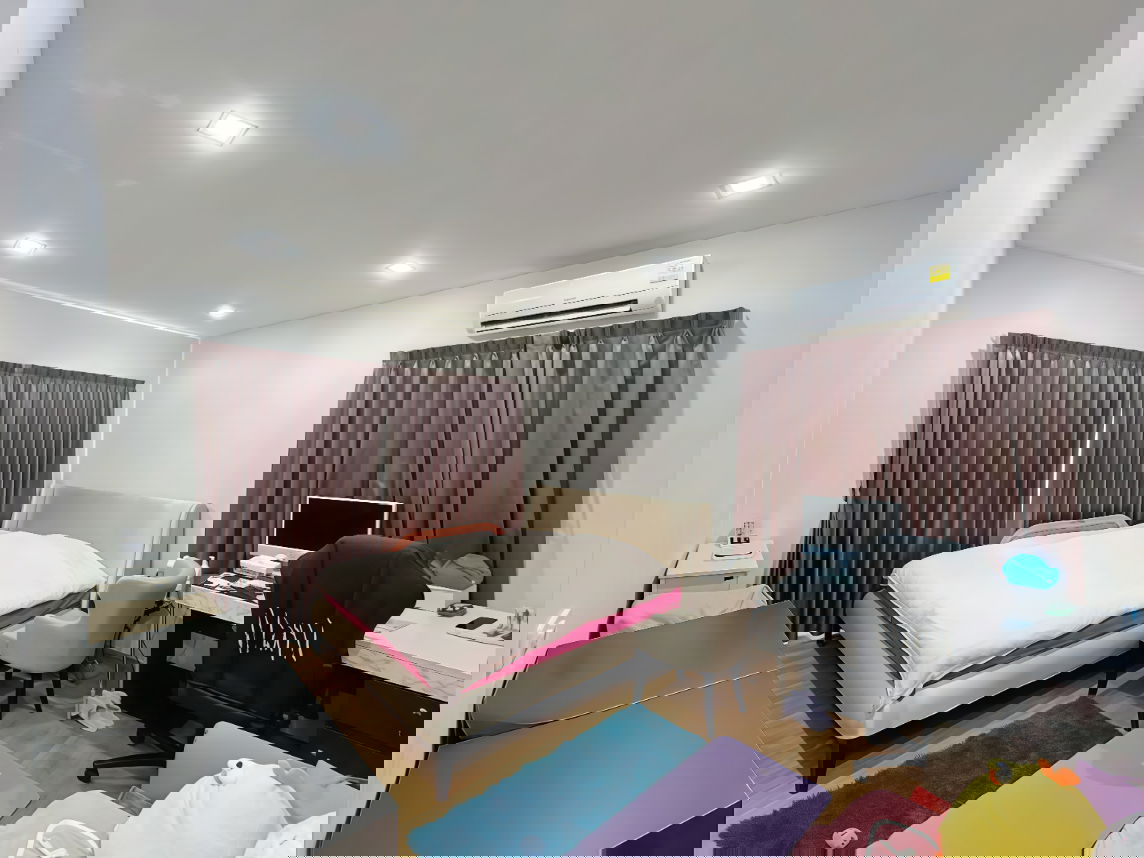 picture For sale: 2-story semi-detached house, edge plot, ready to move in. The owner takes good care of it,Golden Neo Sathorn project, 41.6 sq m., 161 sq m., - 11/12