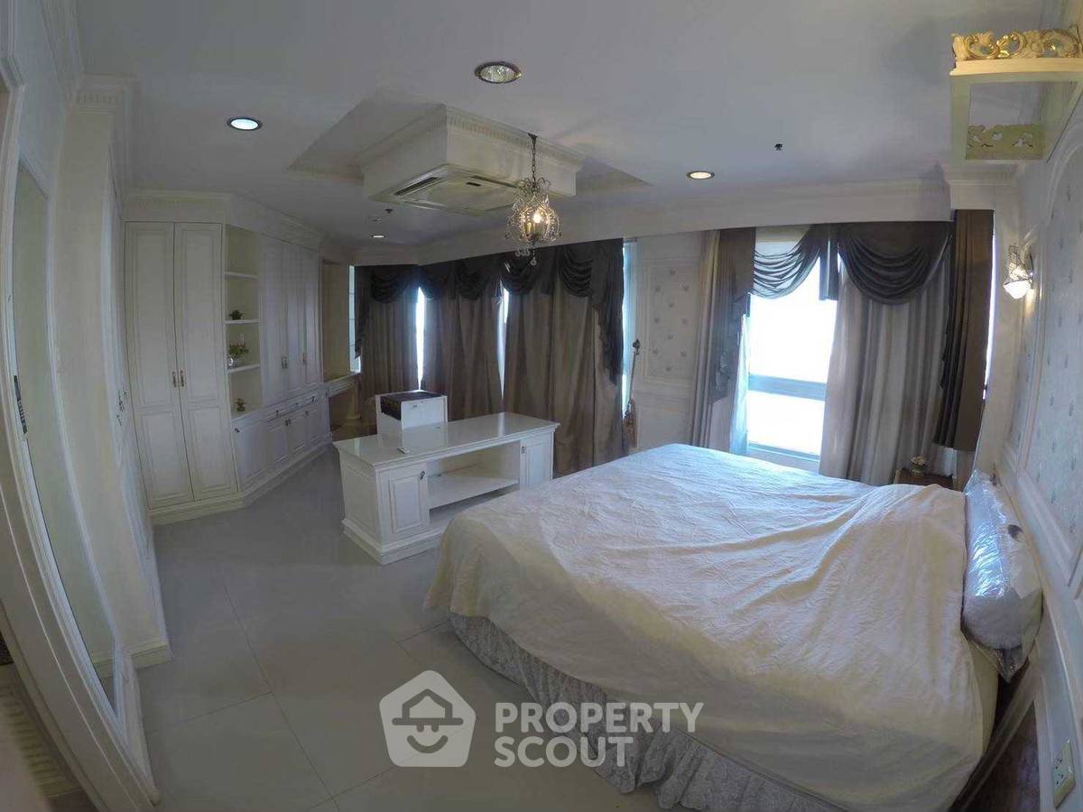 รูป คอนโด 2-ห้องนอน ที่ ริเวอร์ เฮเว่น เจริญกรุง คอนโดมิเนียม ใน บางคอแหลม (ID 558396) - รูปที่ 11/34