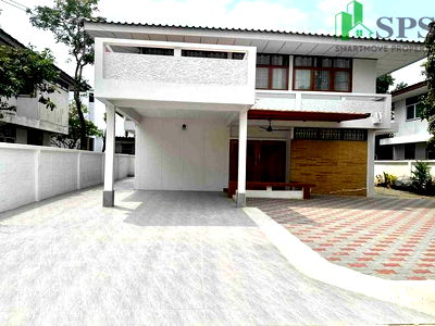 Houses for rent Bangna Commercial College : Detached house for rent in Sukhumvit 101/1 (SPSJP16)
