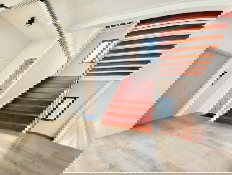 รูป 📣🏢 อาคารพาณิชย์ให้เช่า 4 ชั้น ติดถนนโชคชัย 4 (เช่าเฉพาะชั้น 1–2) เหมาะสำหรับธุรกิจ ค้าขาย ออฟฟิศ คลินิก หรือโชว์รูม การเดินทางสะดวก - รูปที่ 10/10