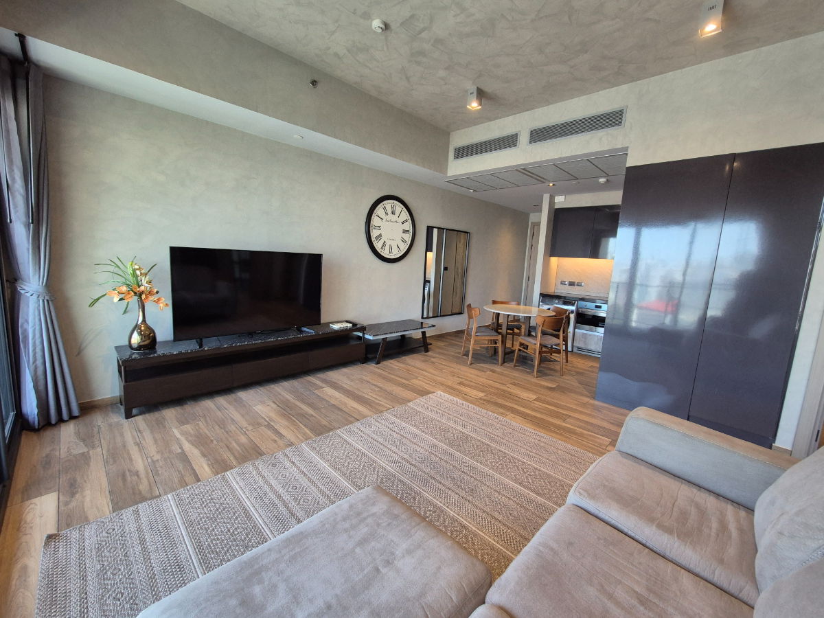 picture (New Unit / Large Balcony!!) 2-Bedroom, 89 sq.m. at The Lofts Asoke. Located on Asoke Montri Rd., near MRT Phetchaburi. - 4/25