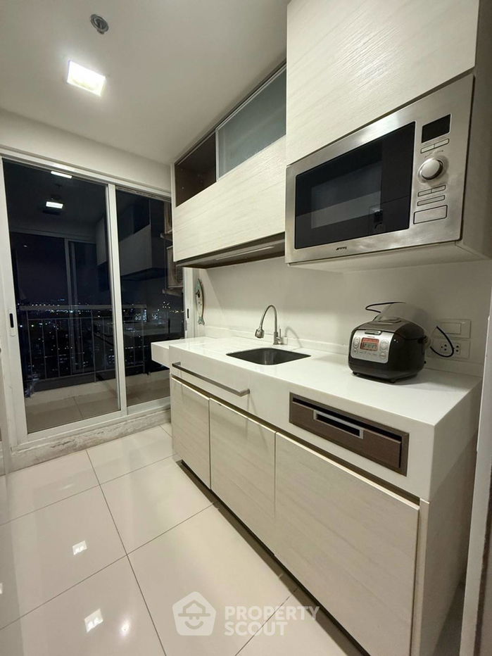 รูป คอนโด 1-ห้องนอน ที่ เดอะ รูม สาทร-ตากสิน ใกล้ BTS โพธิ์นิมิตร (ID 2532178) - รูปที่ 5/12