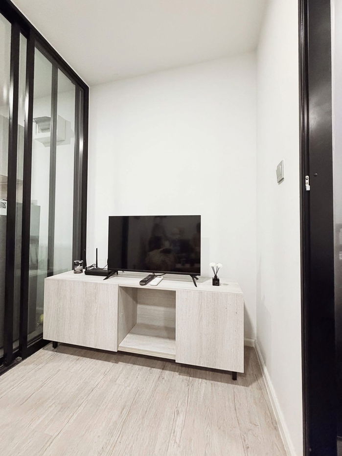 รูป ME2500526 ห้องสวยมากกก! ให้เช่า Kave Ava ตรงข้าม ม.ธรรมศาสตร์ | วิวสระ เฟอร์ครบ น่าอยู่สุดๆ 💖 - รูปที่ 4/10