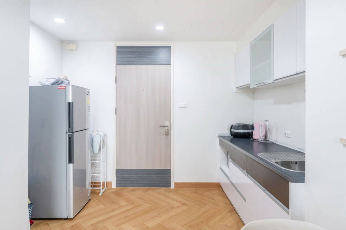 รูป ขายพร้อมผู้เช่า Supalai Premiere @Asoke. ห้องรีโนเวทใหม่ชั้นสูงวิวระเบียงกว้างรับวิวเมือง นัดดูได้ครับ - รูปที่ 13/16