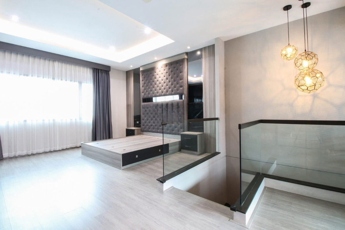 รูป ทาวน์เฮ้าส์ให้เช่า ✨ Landmark Ekamai-Ramindra ✨ 3 ห้องนอน 4 ห้องน้ำ เฟอร์นิเจอร์ และ เครื่องใช้ไฟฟ้าครบ - รูปที่ 10/11