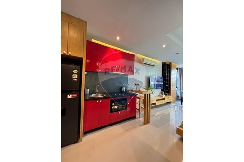 [920081021-160] Condo for Sale Naiharn Phuket.Tenant Secured, Foreigner freehold - image 6