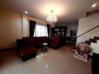 ทาวน์โฮมให้เช่า : ให้เช่า ทาวน์โฮม 3ชั้น เออร์เบิน สาทร (URBAN SATHORN) พร้อมอยู่  NH0031 