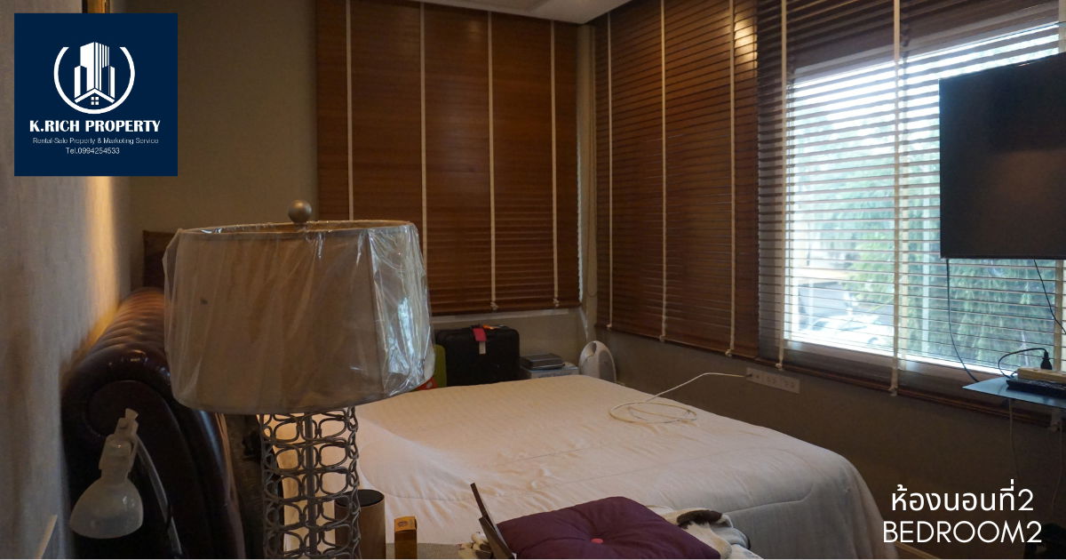 picture ðĄ Beautiful house in a good neighborhood. Backyard overlooks a nice garden. Nicely decorated and ready to move in. - 24/37