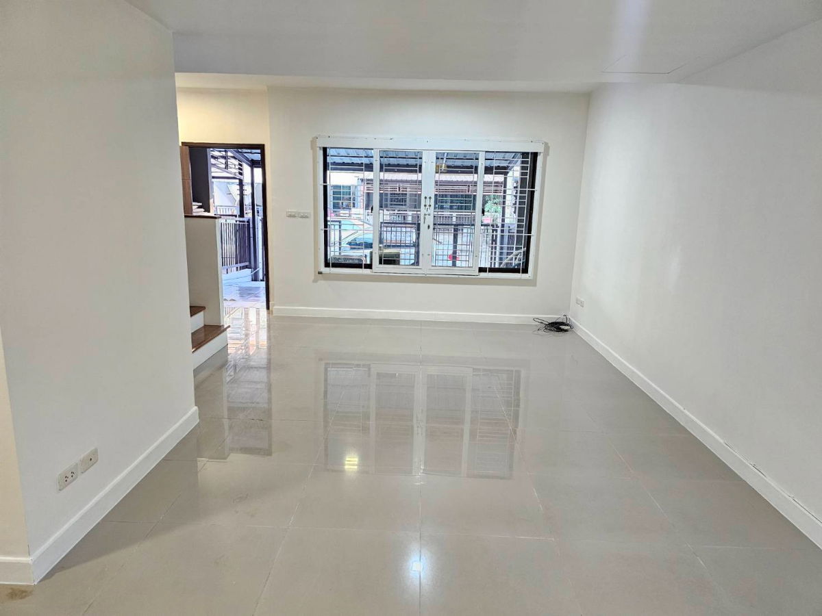 รูป ขายทาวน์โฮมหน้ากว้าง พฤกษาวิลล์73 พัฒนาการ-ศรีนครินทร์ - รูปที่ 8/10