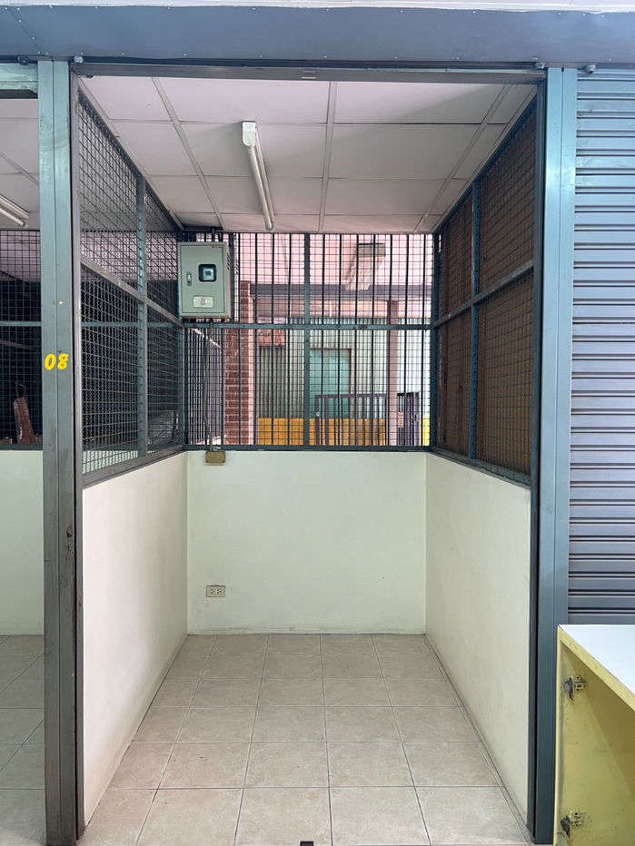 picture Retail space, office space, shop space, storage space. - 5/9