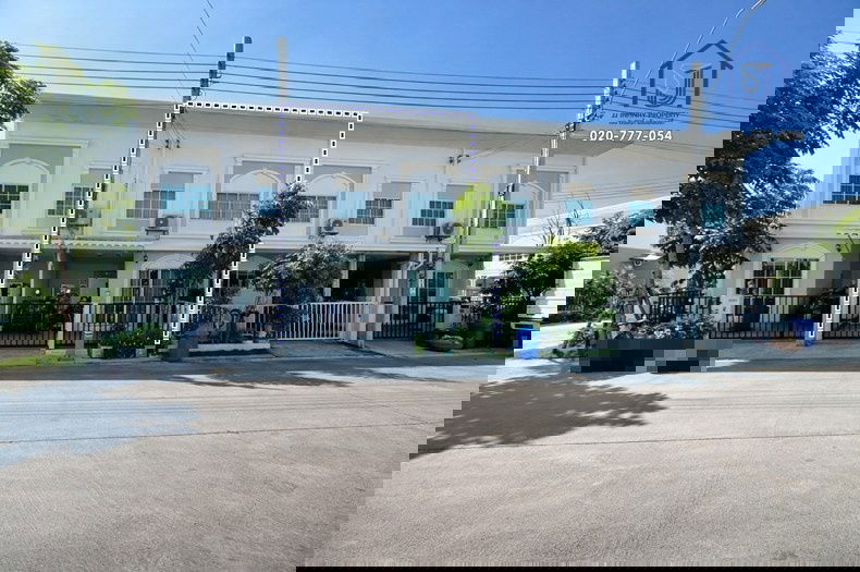 รูป ขายทาวน์โฮม 2 ชั้น ไลโอ 4 อ่อนนุช-สุวรรณภูมิ ติดถนนเมนโครงการ ใกล้สนามบินสุวรรณภูมิ - รูปที่ 1/13