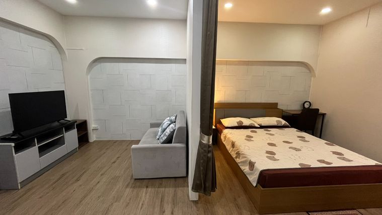 ให้เช่าคอนโดมิเนียม   1 ห้องนอน   1 ห้องน้ำ    1 ห้องครัว  1  ที่จอดรถ