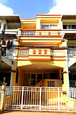 ทาวน์โฮมให้เช่า : ⚡ ให้เช่า ทาวน์โฮม 3 ชั้น หมู่บ้านถาวรนคร อ่อนนุช 39 ใกล้ BTS ขนาด 25 ตร.ว. ⚡