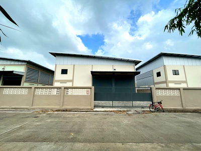 เช่าโรงงาน เมืองสมุทรสาคร สมุทรสาคร : ถ.บ้านแพ้ว โกดัง Stand Alone DO HOME ดูโฮม มหาชัย 800ม. ให้เช่า ทำเลศักยภาพ สมุทรสาคร ขนาดอาคาร 375–415 ตรม. บนที่ดิน 200 ตรว.