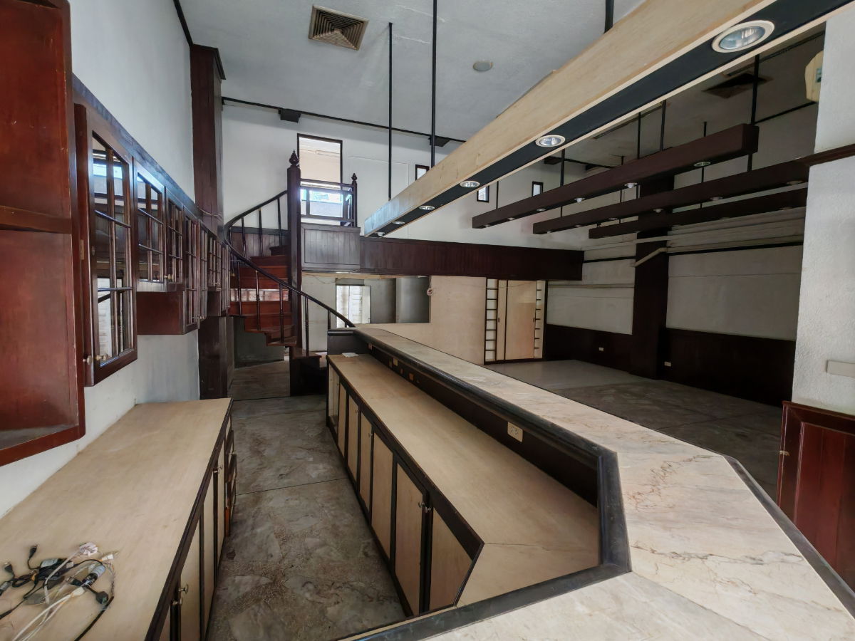 รูป ชั้น1 เหมาะทำหน้าร้าน เช่าตึกแถว สีลม ใกล้รถไฟฟ้า BTS ช่องนนทรี ศาลาแดง บางรัก - รูปที่ 4/14