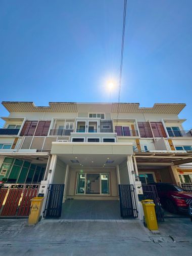 ขายทาวน์โฮม 4 ห้องนอน 23 ตร.ว. ศุภาลัย วิลล์ พหลโยธิน 52