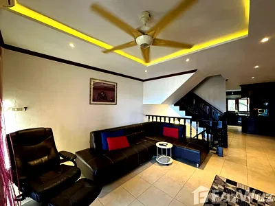 Townhouses for sale Patong : 3 Bedroom Townhouse for sale in Patong, Phuket  5969275