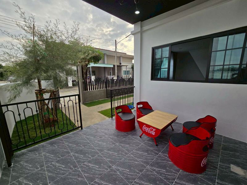 รูป ทาวน์เฮ้าส์ชั้นครึ่ง ทำเลดี หลังมุม แต่งใหม่ หมู่บ้าน วีอไลฟ์ ลำลูกกา คลอง 8 (V-Alive Lumlukka Klong 8)  ถ.เลียบคลอง 8 ปทุมธานี ทิศใต้ มีเฟอร์ฯ - รูปที่ 30/34