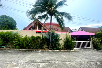 Houses for sale Ko Samui Surat Thani : [920121079-8] Single House for Sale - 256 SQ.M. Land in Prime Location, Bophut