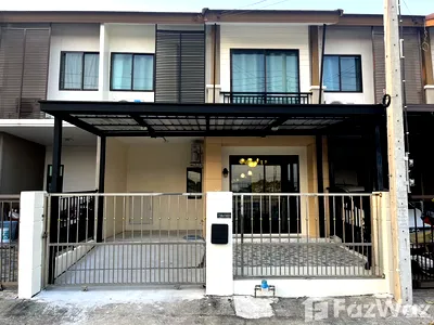 Townhouses for sale Kasem Bundit Phatthanakan University  : 3 Bedroom Townhouse for sale at Pruksa Ville 57 Pattanakarn  5957516