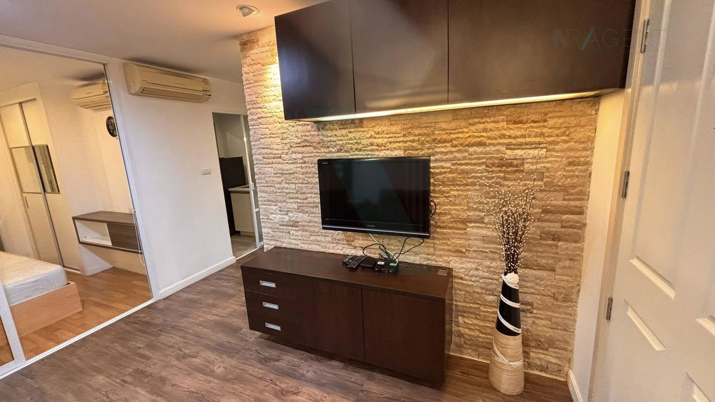 picture For Rent Condo LUMPINI PLACE RAMA IX - RATCHADA Building B, Floor 23,1 bed room, Room size 38.00 sqm - 2/8