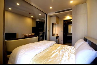 Condos for rent MRT Sukhumvit : G8805💛中国客户，请加微信。(在联系方式的旁边) 🅵🅾🆁  🆁🅴🅽🆃 Ashton Asoke 🅻🅸🅽🅴 ❤️💜@condopremium💜❤️Ready to move in ⬛🟨 📞 065 695 3645🟨⬛