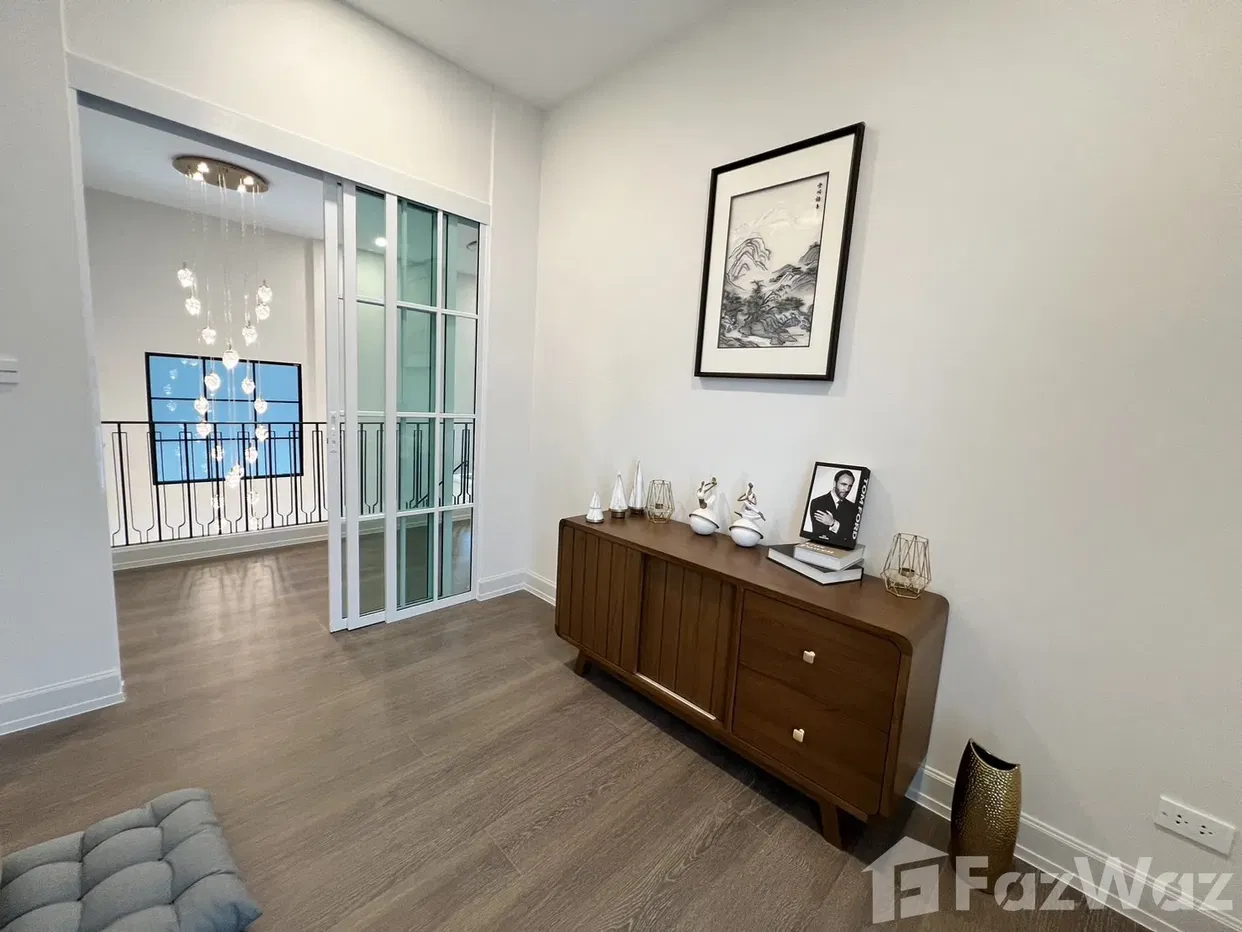 picture 4 Bedroom 5 Bathrooms 5969513 - 13/23