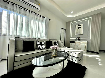 บ้านแฝด บางละมุง ชลบุรี : 🏖 บ้านพัทยา โฉมใหม่ สไตล์โมเดิร์น ใกล้แหล่งท่องเที่ยว 🌴 ราคาถูก 3.59 ล้านเท่านั้น รีโนเวทใหม่ พร้อมเข้าอยู่