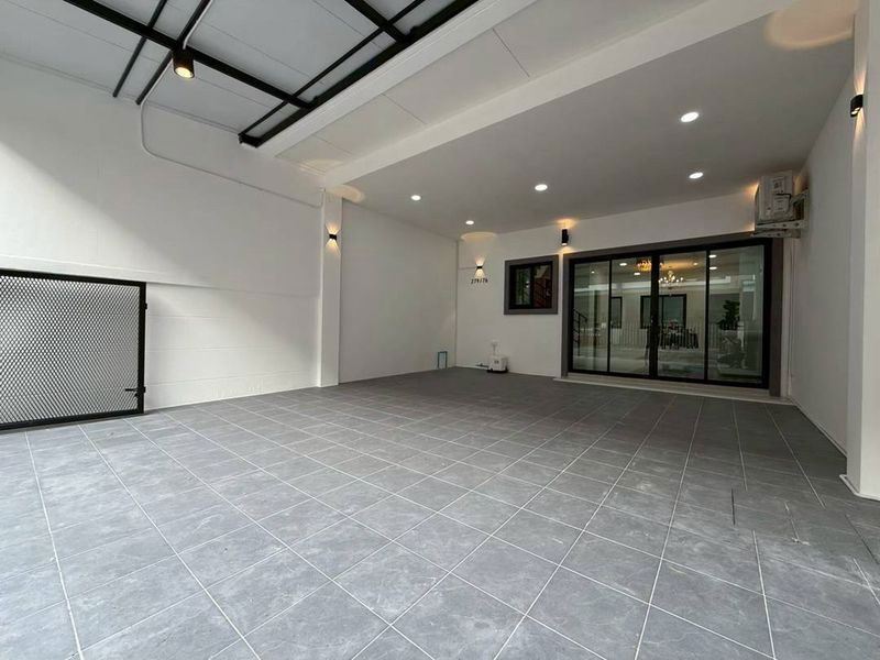 picture Newly renovated townhome for sale in Hampton Park 3, Thung Sukla, Sriracha. - 13/13