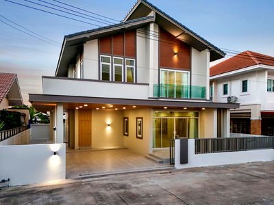 Houses for sale Mahamakut Buddhist University (Isan) : Single house, good location, near Khon Kaen Hospital - Kaen Nakhon Lake, area 254.8 sq m.
