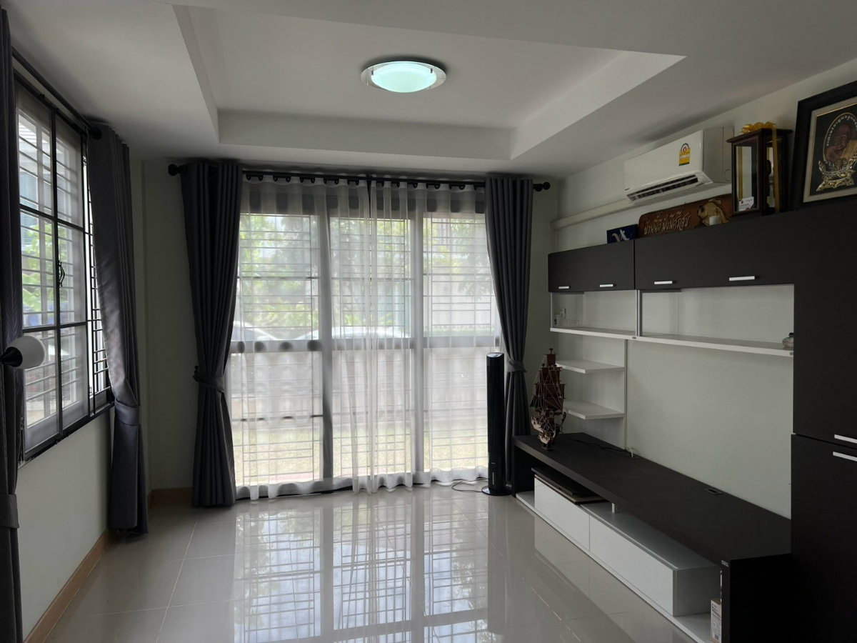 รูป ขายบ้านเดี่ยว 2 ชั้น ม.มิราเคิล แกรนด์ วิลล์ บูรพาพัฒน์ - บ้านฉาง ระยอง 3 นอน 3 น้ำ 2 จอด 3 แอร์ - รูปที่ 1/15