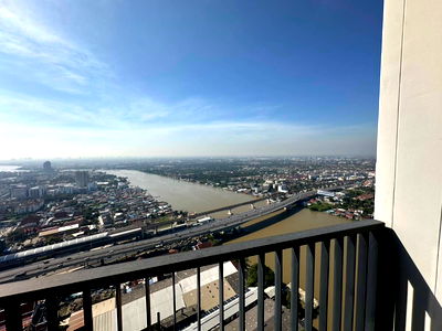 คอนโดให้เช่า : คอนโด The Politan Rive ริมแม่น้ำเจ้าพระยา วิวแม่น้ำ ชั้น 50 ขนาด 31 ตร.ม.