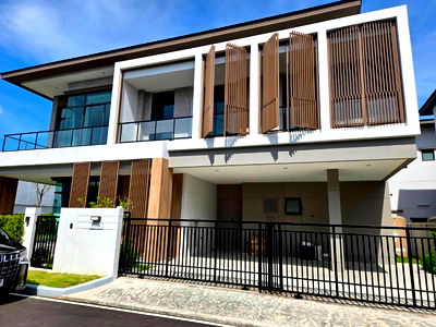 Houses for rent : P0421 For Rent – Bangkok Boulevard Bangna Km.5 Brand new house (only 1 year old), fully furnished and ready to move in.