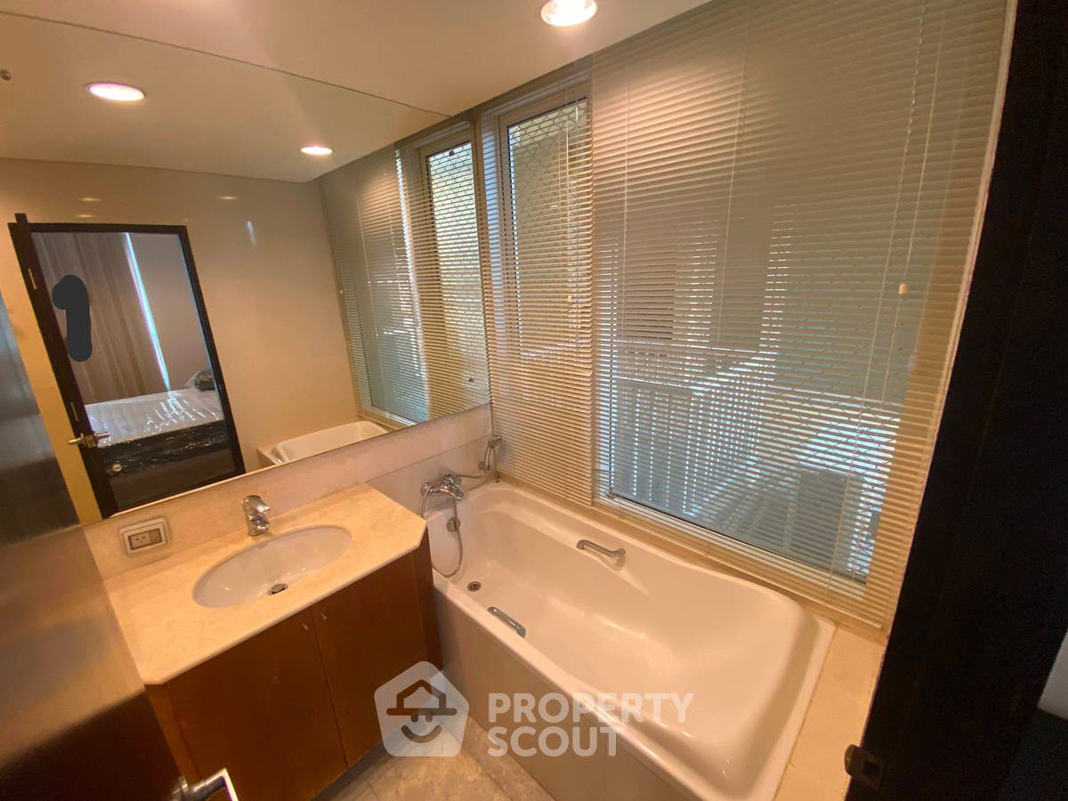 picture 2-BR Condo at Wilshire near BTS Phrom Phong (ID 513001) - 14/20