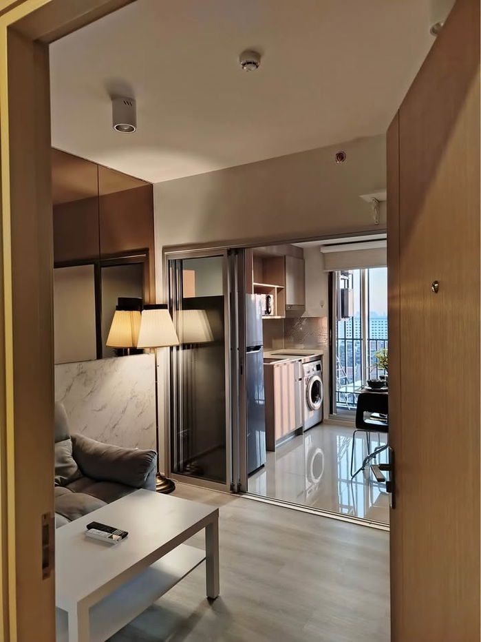 picture ðĒFor SellðĒ Ideo Charan 70 Riverview. Beautiful room, fully furnished! ðąADD LINE @nathong97 (Replies ⥠24 Hr) AV114 - 2/19