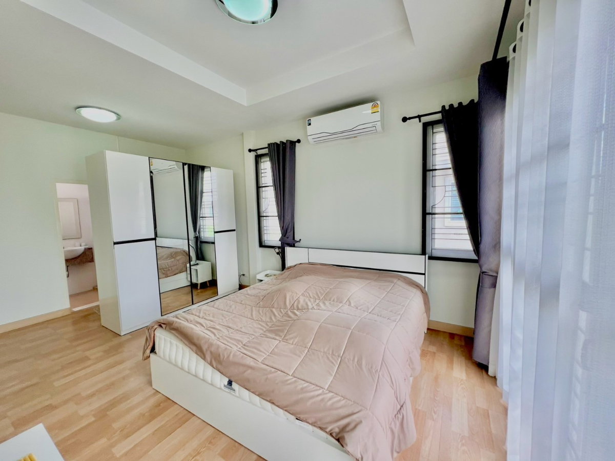 รูป ขายบ้านเดี่ยว 2 ชั้น ม.มิราเคิล แกรนด์ วิลล์ บูรพาพัฒน์ - บ้านฉาง ระยอง 3 นอน 3 น้ำ 2 จอด 3 แอร์ - รูปที่ 8/15