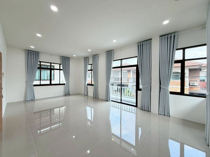 รูป ขายบ้านเดี่ยว 2 ชั้น โครงการ โกลเด้นโฮม แหลมฉบัง ศรีราชา ชลบุรี - รูปที่ 13/17