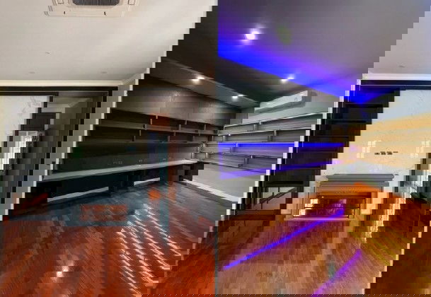 รูป ให้เช่า บ้านเดี่ยว 2 ชั้น ปลูกสร้างเอง แปลงใหญ่ / ซอยแจ้งวัฒนะ 14 / บ้านมีสระว่ายน้ำ / แอร์ทั้งหลัง / ไม่มีเฟอร์นิเจอร์ / อยู่อาศัย หรือ Home Office - รูปที่ 10/12