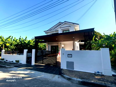 บ้านเดี่ยว นิคมลาดกระบัง : บ้านเดี่ยว มีนบุรี สุวินทวงศ์ หนองจอก ลาดกระบัง หมู่บ้านชัยพฤกษ์1 คุ้มเกล้า 7 ใกล้สนามบินวุวรรณภูมิ นัดชมด่วน 085-318-6868 คุณวา