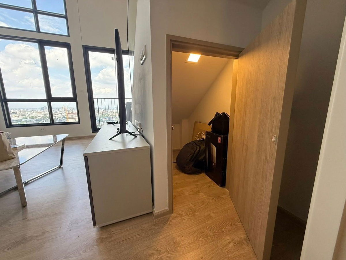 picture ðĒFor RentðĒ The Tree Pattanakarn-Ekkamai. Beautiful room, fully furnished! ðąADD LINE @nathong97 (Replies ⥠24 Hr) AV99 - 1/19