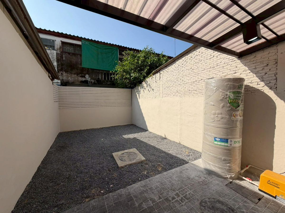 รูป ขายอาคารพาณิชย์ 3 ชั้น ซอยนนทบุรี 46 (ซอยตรงข้ามกองสลาก) พื้นที่ 21.5 ตารางวา 3 ห้องนอน 3 ห้องน้ำ - รูปที่ 7/15