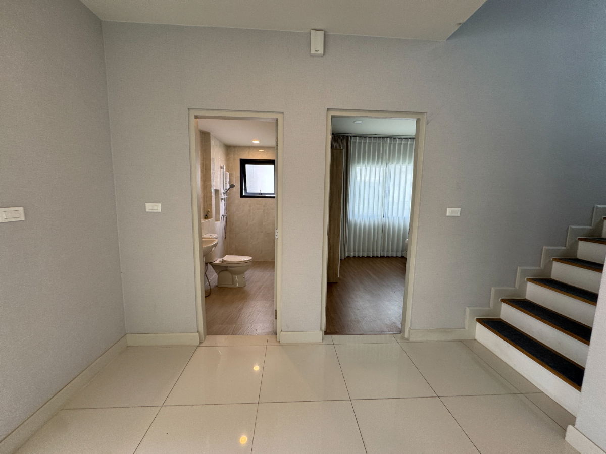 รูป ให้เช่าบ้านเดี่ยว Centro บางนา – 4 ห้องนอน หลังใหญ่ ใกล้เมกะบางนา!“ - รูปที่ 6/17