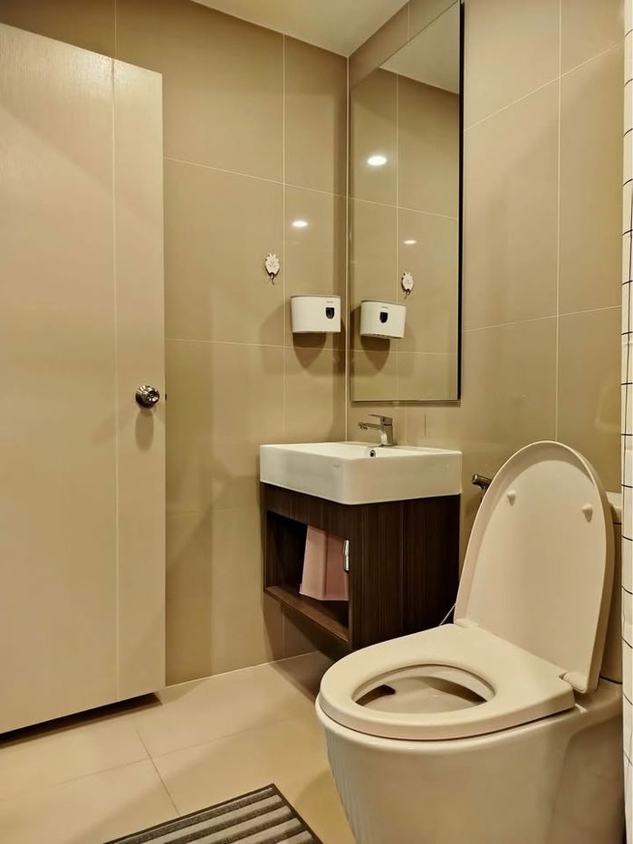 picture ðĒFor SellðĒ Ideo Charan 70 Riverview. Beautiful room, fully furnished! ðąADD LINE @nathong97 (Replies ⥠24 Hr) AV114 - 7/19